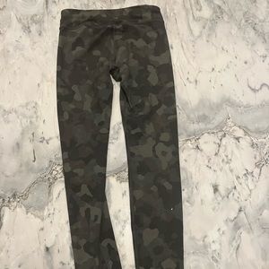 Athleta camo leggings. Size small.